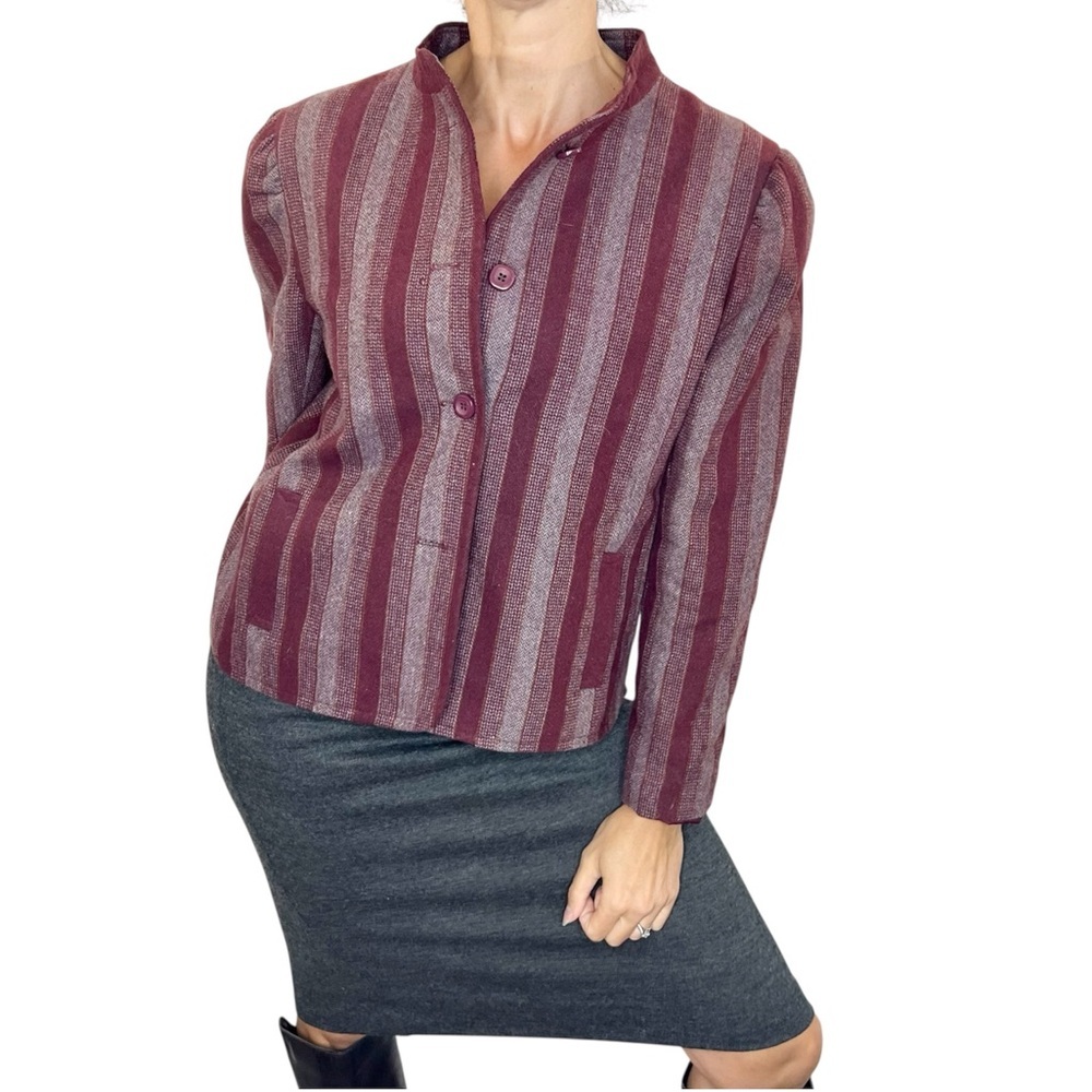 Vtg Made in England grey burgundy tweed herringbone striped cropped jacket 16